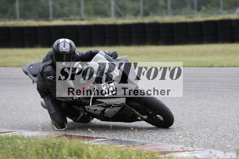 Archiv-2025/22 06.06.2025 DISCOVER the BIKE ADR/Race 3 rot/35